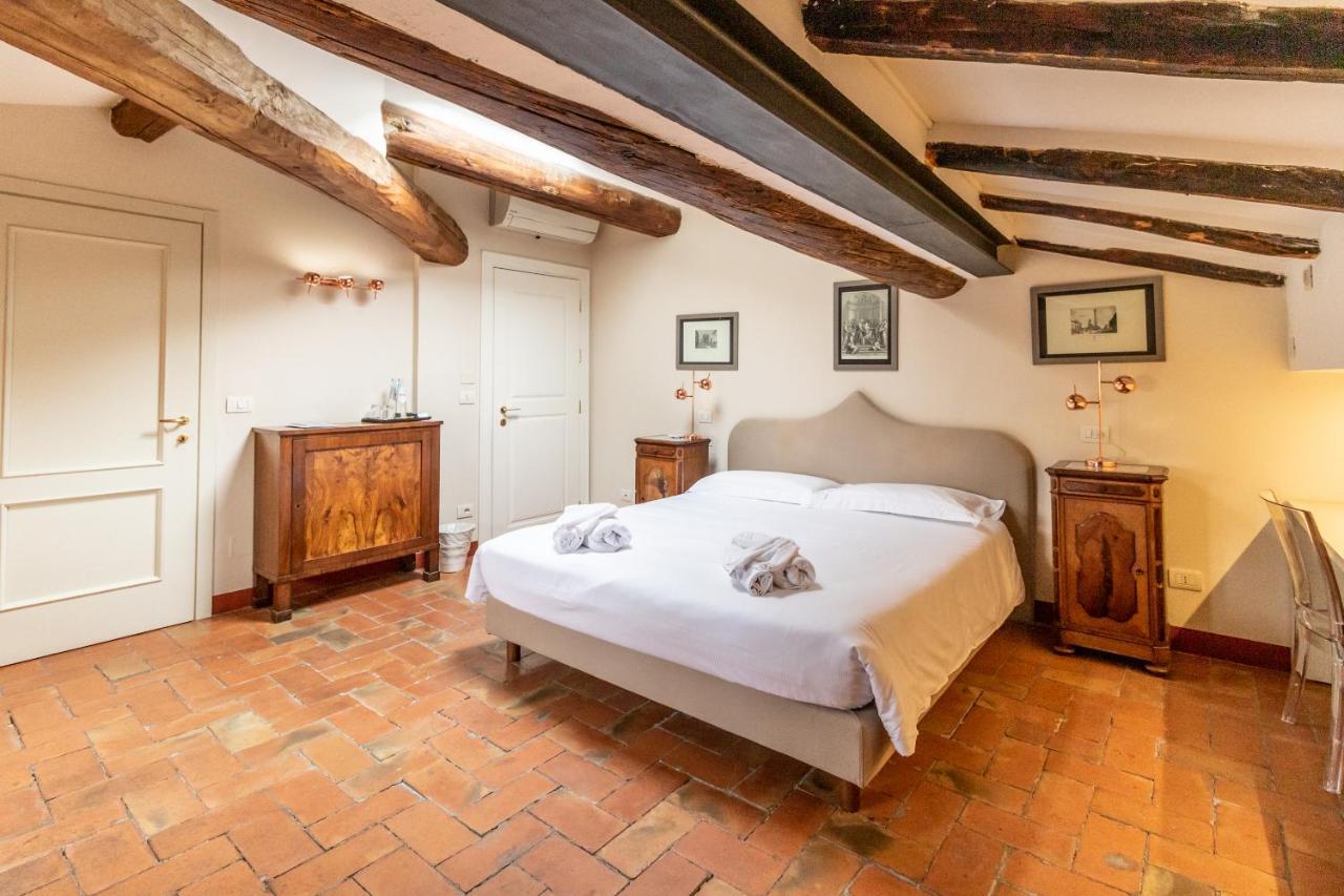 Casa Isolani Charms Rooms Santo Stefano Bolonia Exterior foto